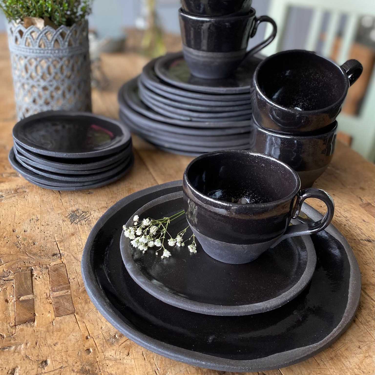 Serie Jolo schwarz, schwarze Glasur, glänzend