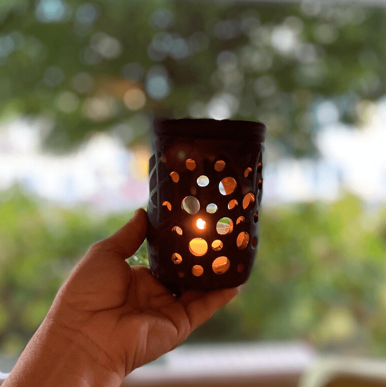 Duftlampe aus Keramik, Aromalampe mit Duftmelts, beige und matt