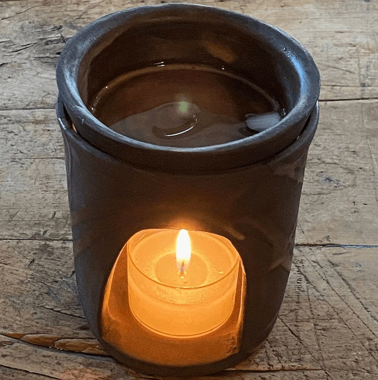 Duftlampe aus Keramik, Aromalampe mit Duftmelts, beige und matt
