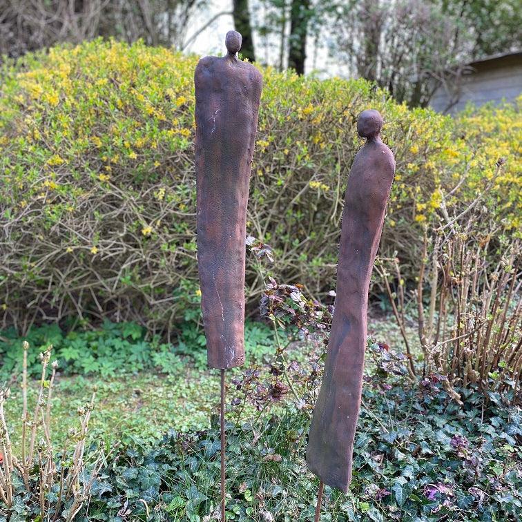 Gartenpaar, Keramikpaar, roter Ton