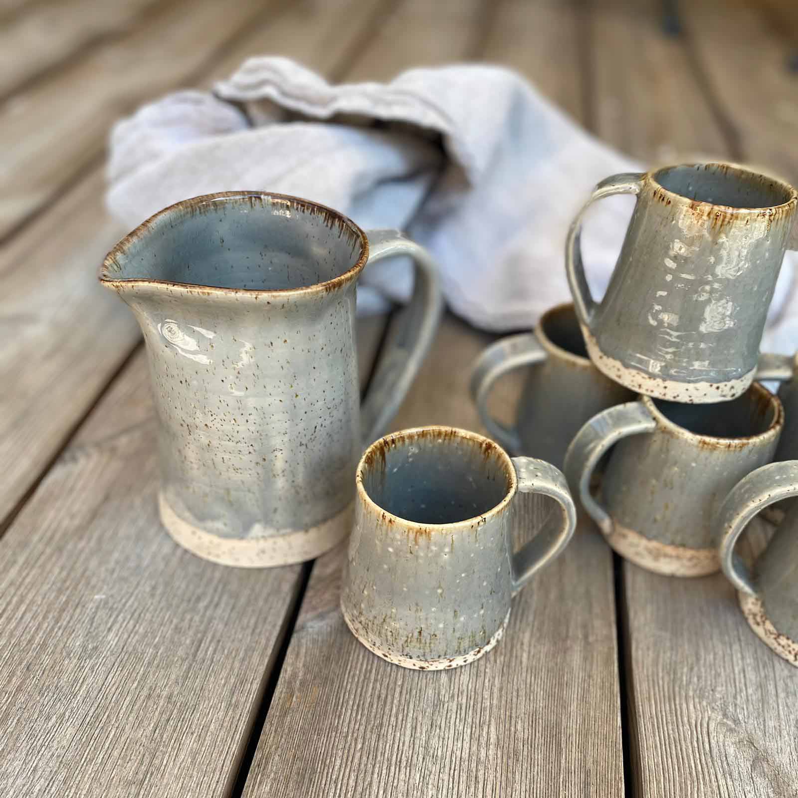 Keramikkrug und Henkelbecher in BOHEMIAN Grey von FRANZART Keramik