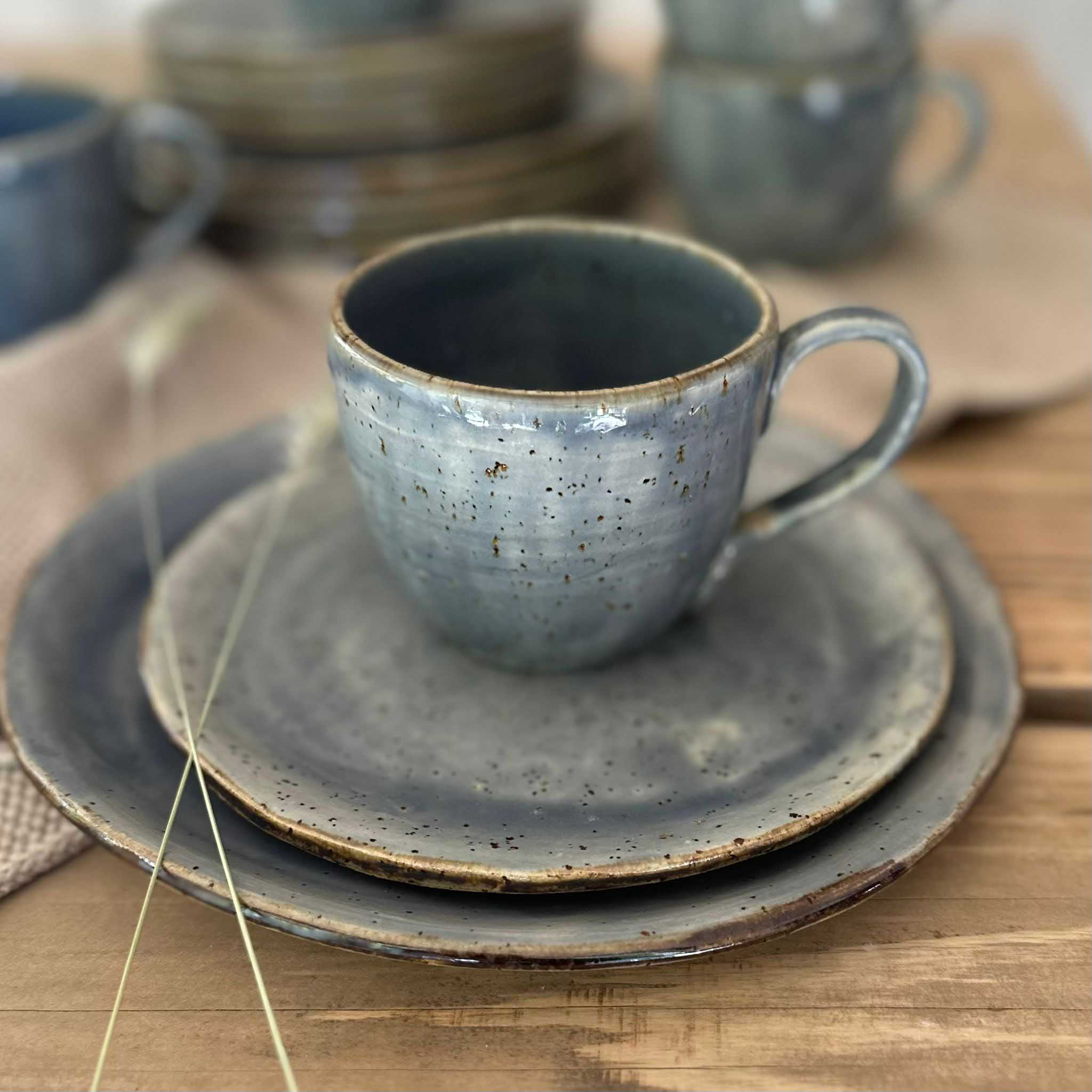 Bohemian Blue, Kaffeeservice. Tassen, Untertassen und Dessertteller