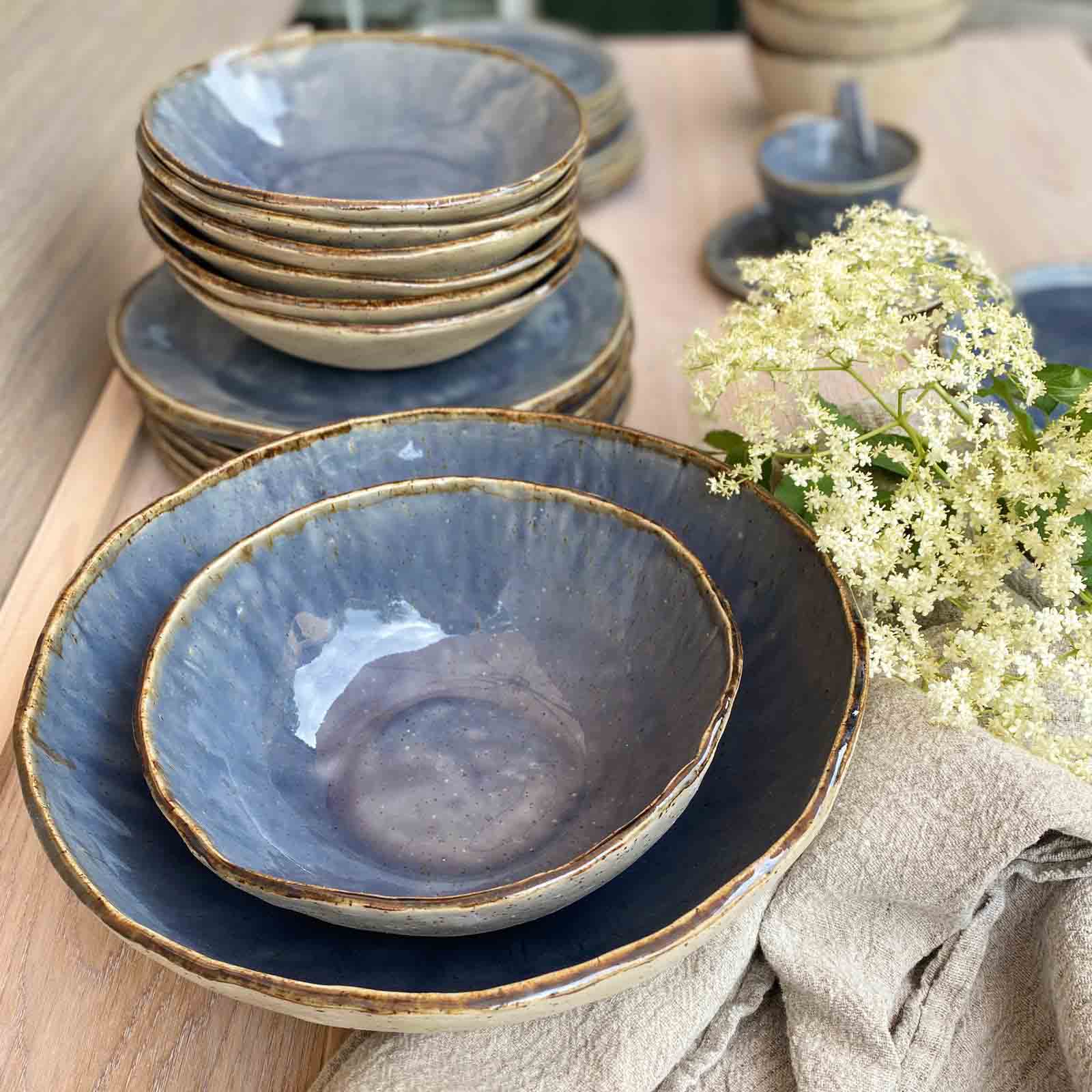 Salatschuesseln und Teller, Bohemian Blue