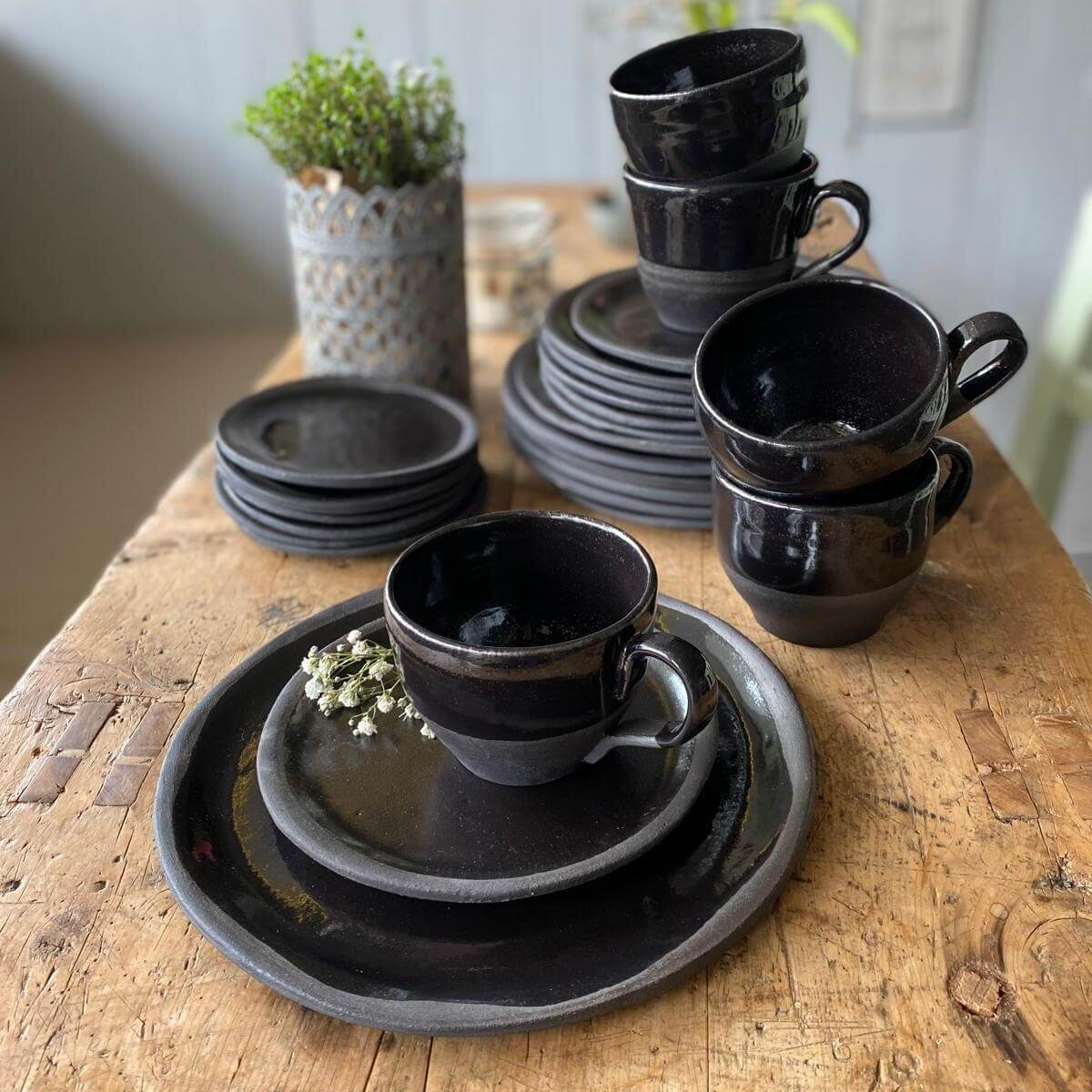 JOLO schwarz Geschirr Set, 3-teilig - FRANZARTKERAMIK