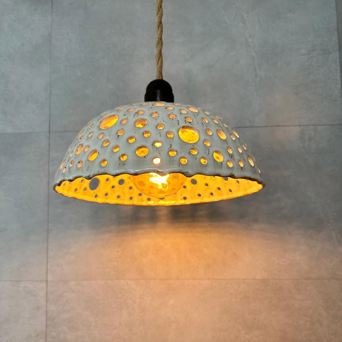 BOHEMIAN White Loch-Lampe aus Keramik, Pendelleuchte