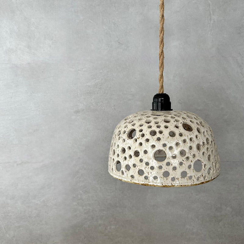 Keramikhängelampe mit Löchern - Pendelleuchte Deckenlampe - FRANZARTKERAMIK