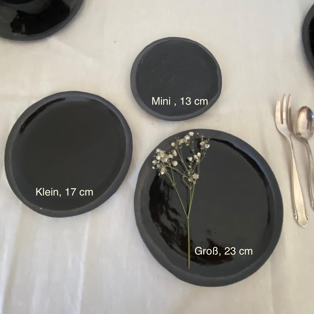 Teller (mini) zur Serie Jolo schwarz, schwarze Glasur, glänzend, Durchmesser 13 cm