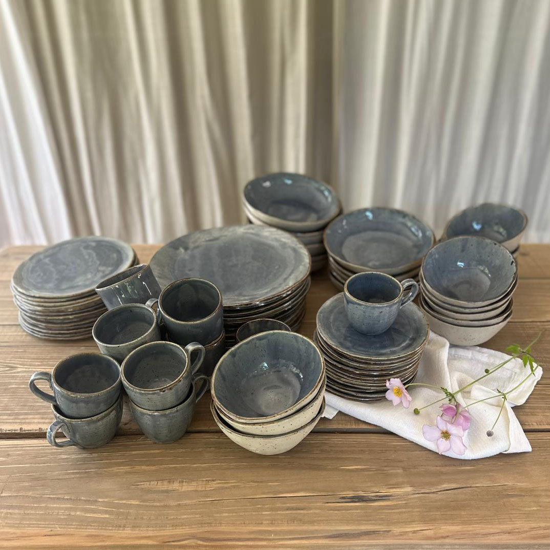 BOHEMIAN Blue handgetöpfertes Geschirrset, 12 Personen, blau