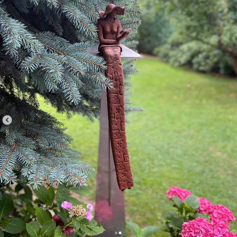 Keramikfigur"Sitzende", terakottafarben