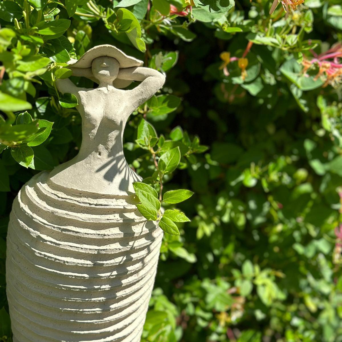 Keramikskulptur Garten – Handgetöpfert, winterhart, Unikat