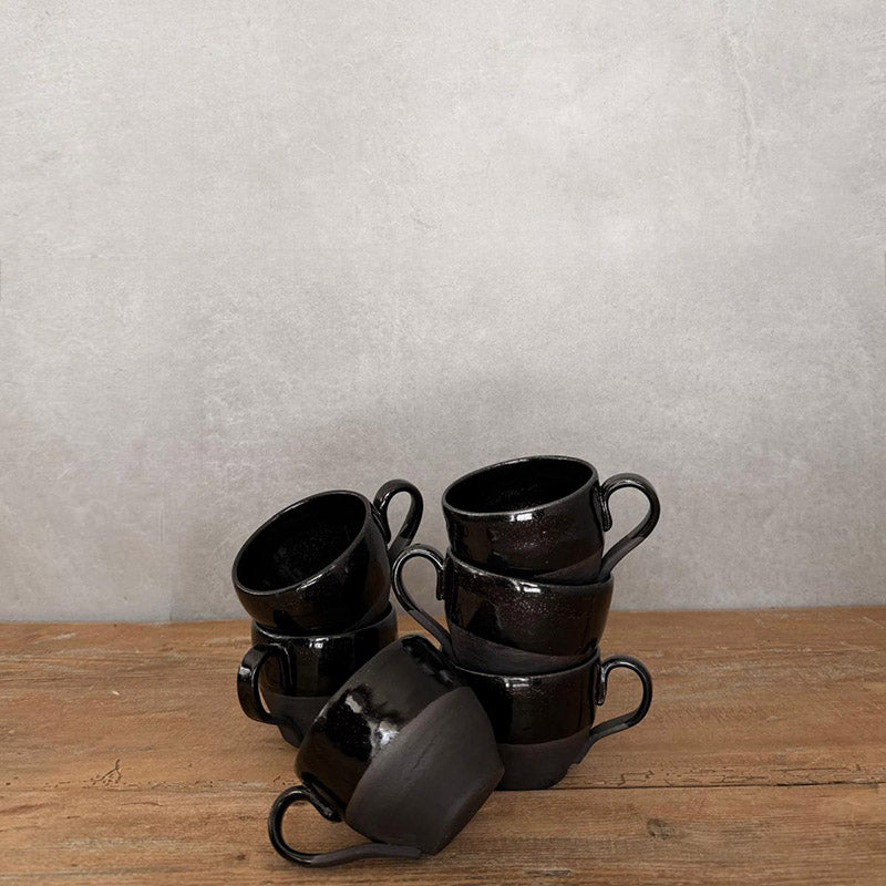 6 Tassen aus der Keramikserie JOLO schwarz