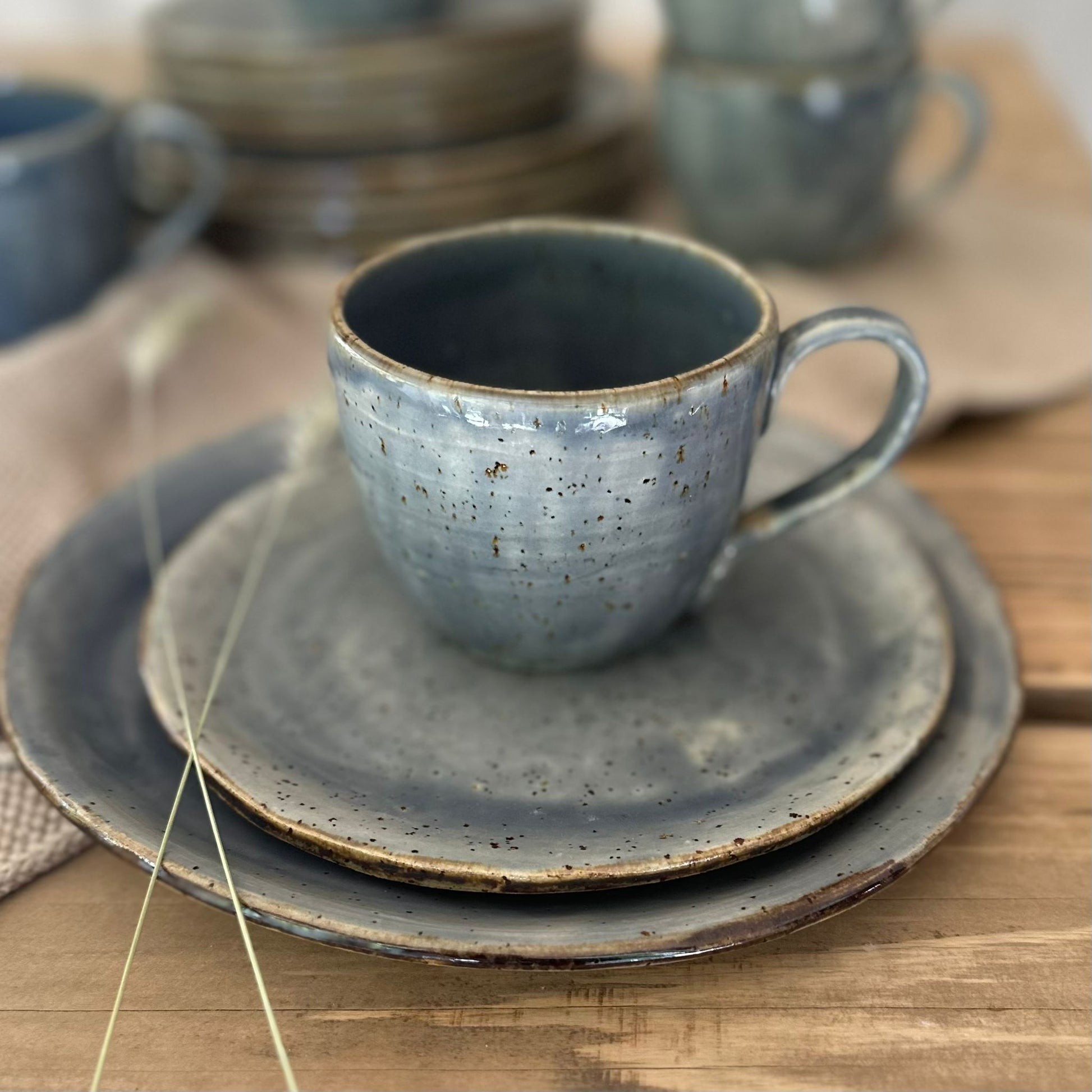 Bohemian Blue, Kaffeeservice. Tasse, Untertasse und Dessertteller