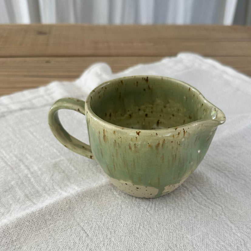 Keramik Milchkännchen in hellgrün