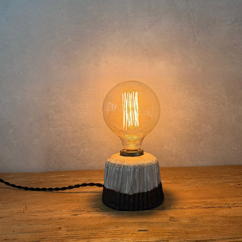Keramik Tischlampe handgemacht - zweifarbiges Steinzeug mit Textilkabel - FRANZARTKERAMIK