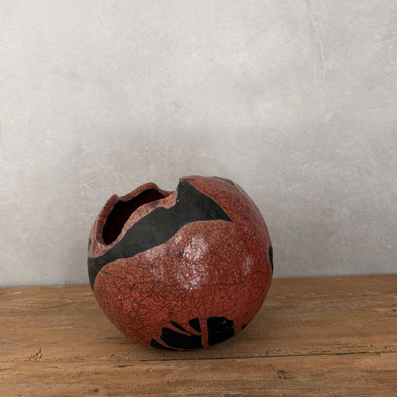 Kugelvase, rot, Rakukeramik - FRANZARTKERAMIK