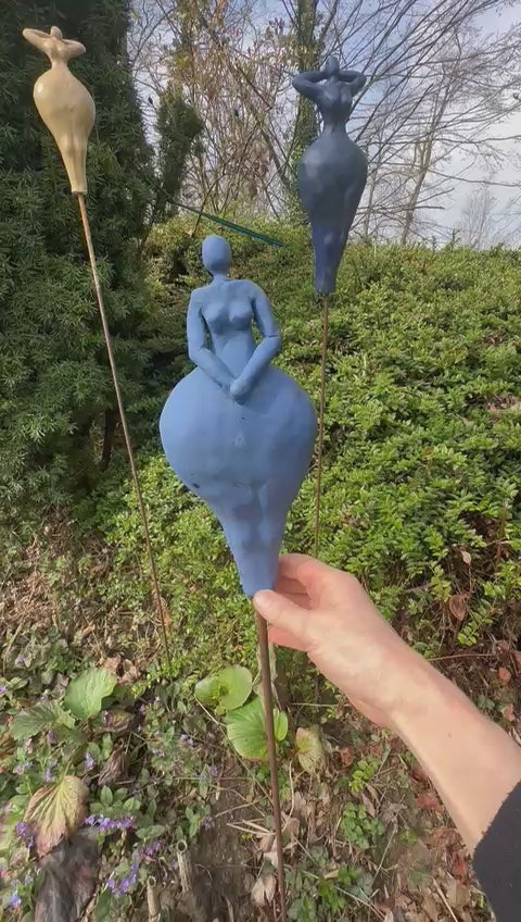 Blau-matte Gartenfiguren, Lustige Weiber, Keramikfigur, Video